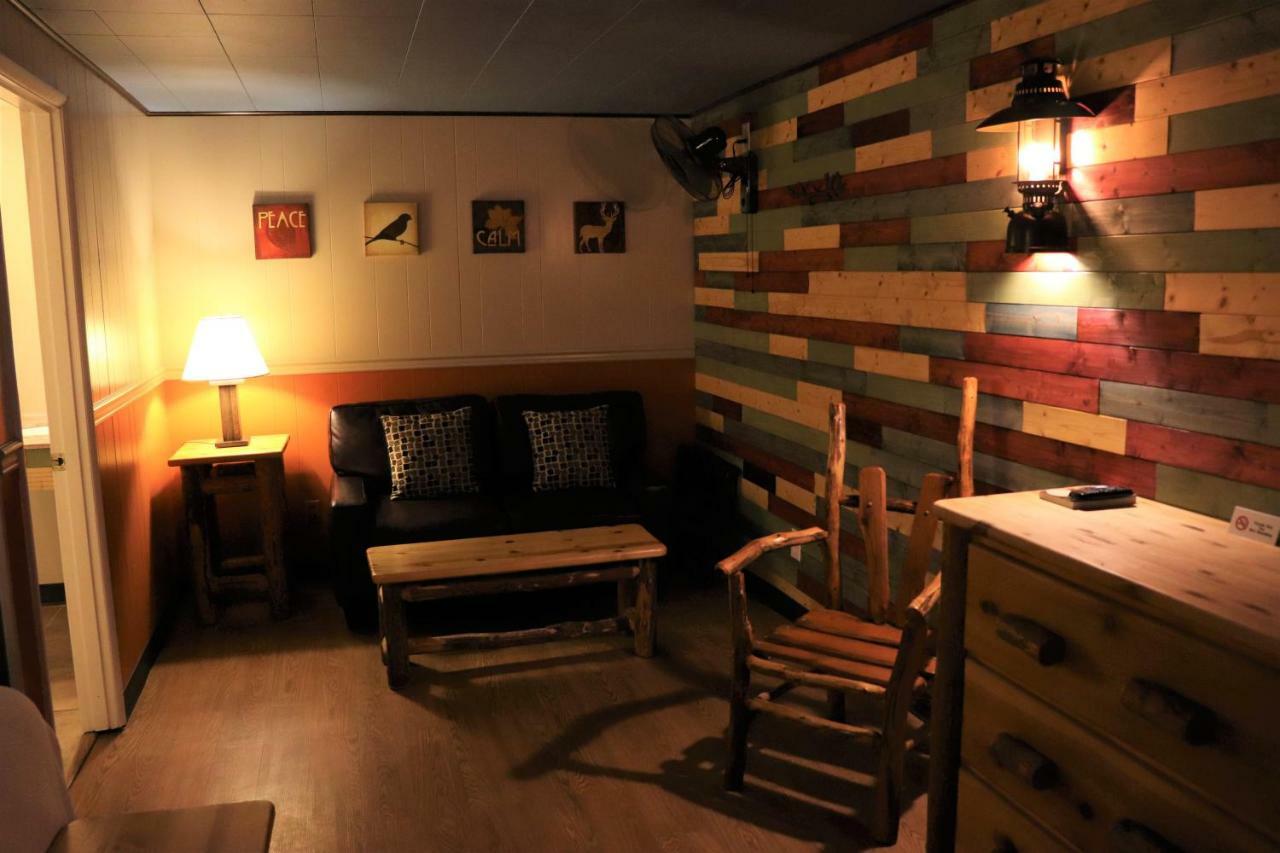 Lone Fir Resort Cougar Exterior photo