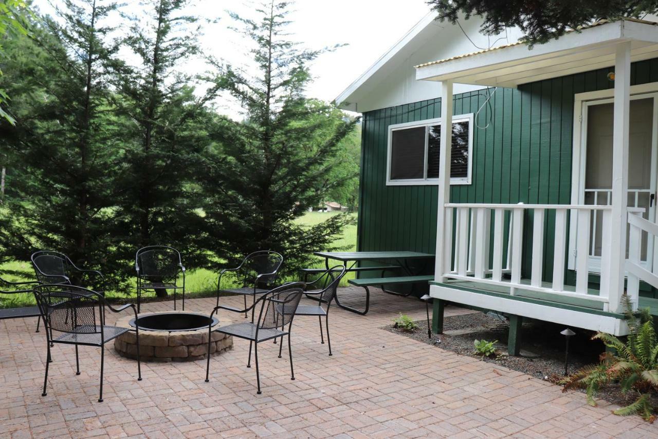 Lone Fir Resort Cougar Exterior photo